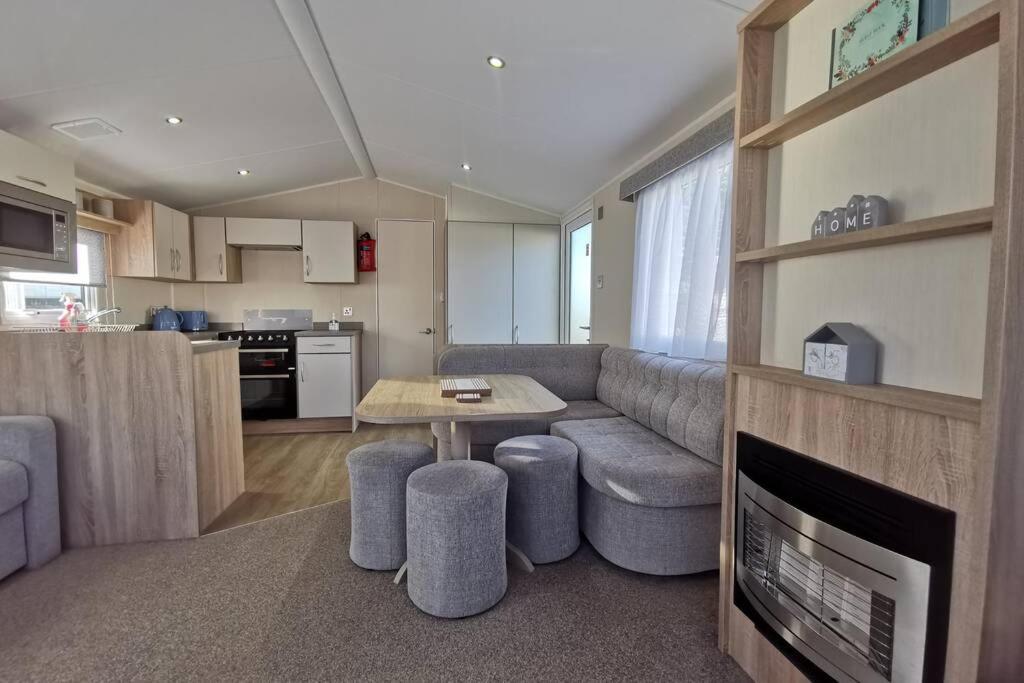 8 Sleep Chalet At Newquay Away Resorts Nb160 Exterior foto